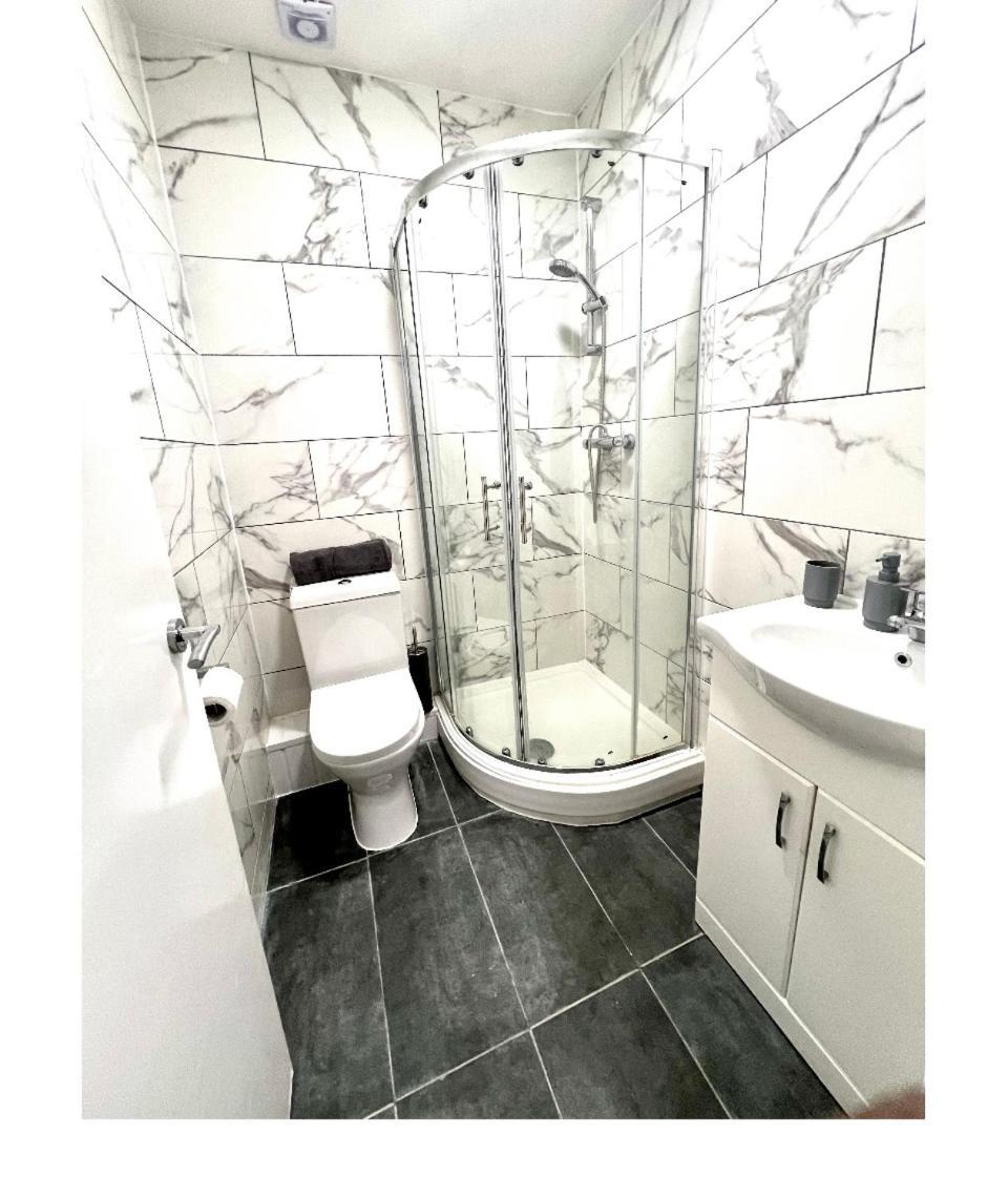 Central Locations 1 Bed Apartments Sleeps 4 London Ngoại thất bức ảnh